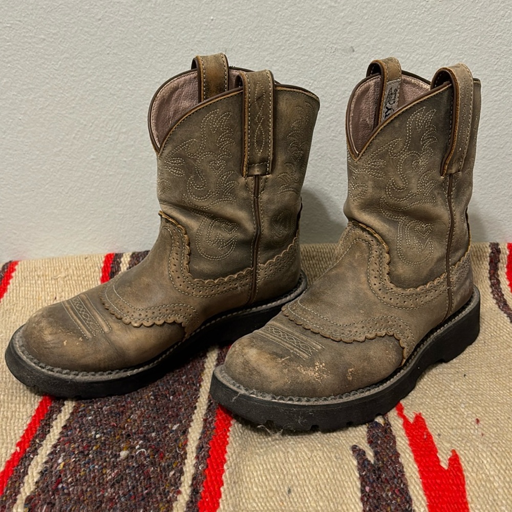 Ariat fat baby boots